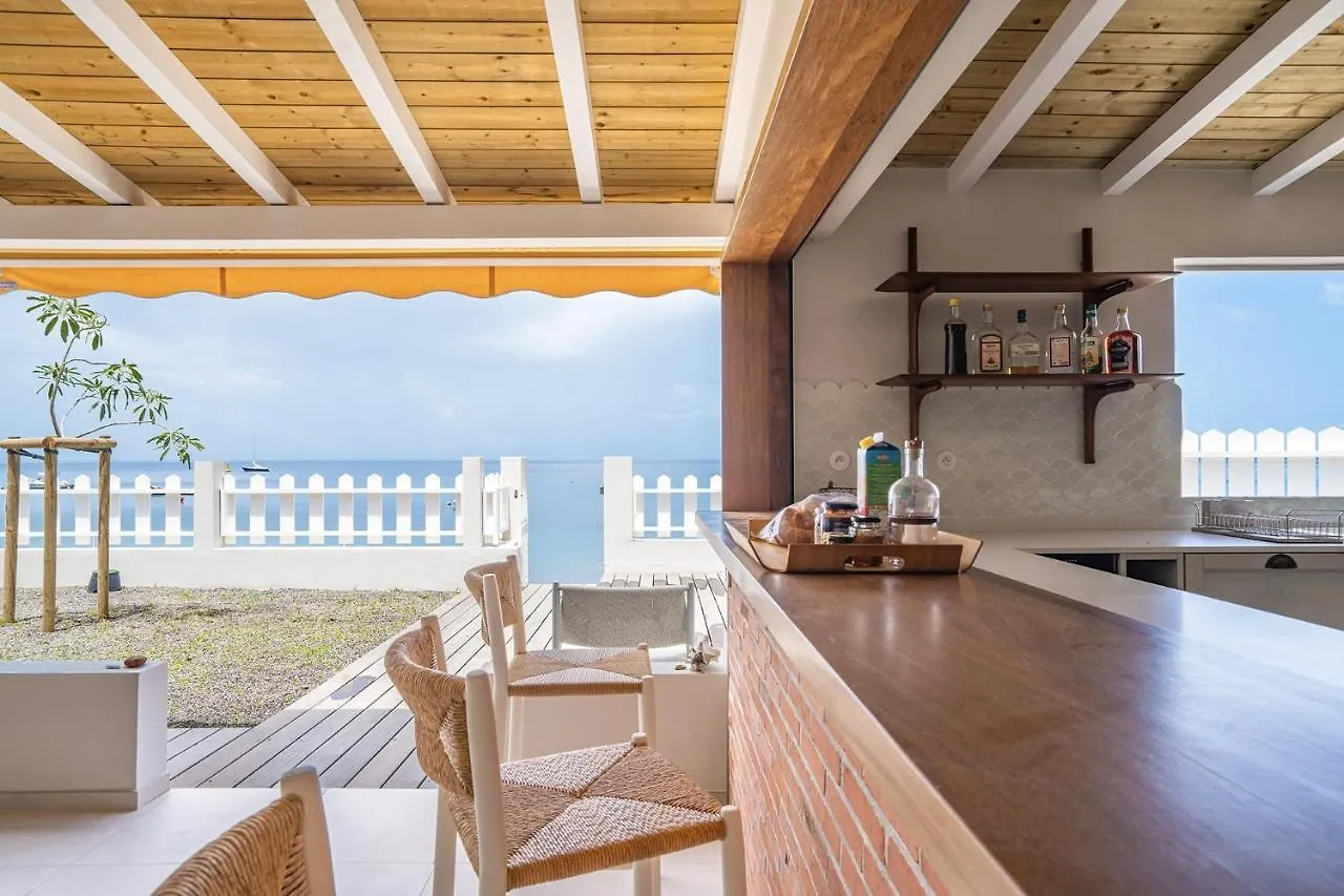 La Maison Dans La Mer Saint-Pierre