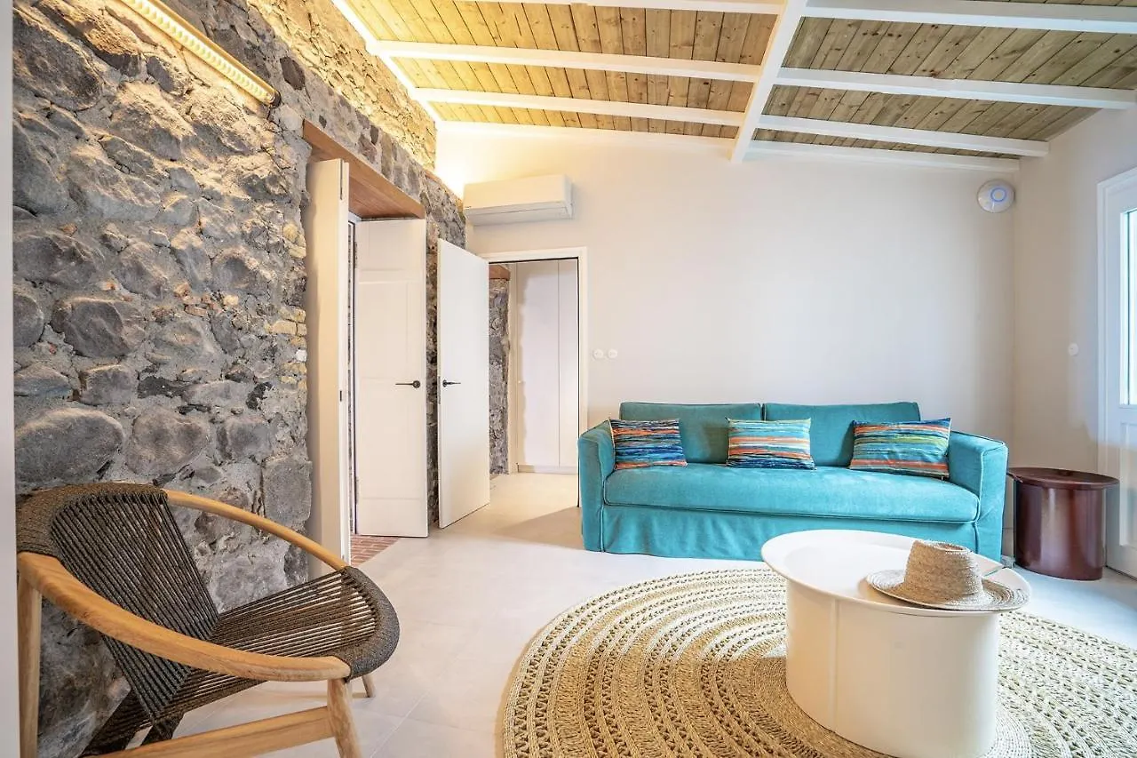 La Maison Dans La Mer Saint-Pierre Martinique
